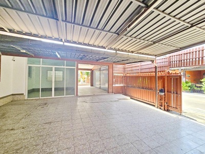 ให้เช่าบ้านกว้าง รามอินทรา113–119 มีนบุรี  74ตร.วา 3นอน  MRTบางชั
