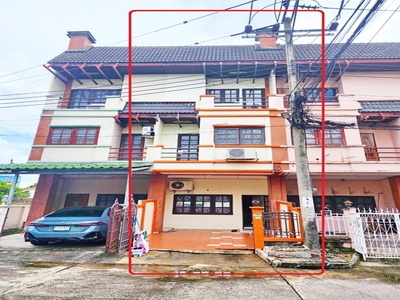  นวมินทร์ ตรงข้ามโลตัส 3 ชั้น 4นอนมี 7-Eleven สนามหญ้า 2แอร์