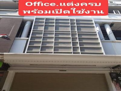 ให้เช่าโฮมออฟฟิศ 4.5 ชั้น 500 ตร.ม. ถนนพระราม 9 ปากซอย 49