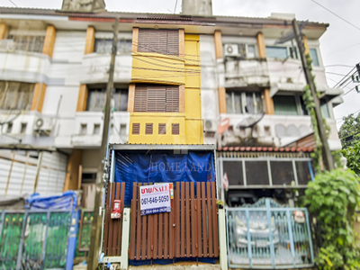 ทาวน์เฮาส์ 3 ชั้น ซอย ติวานนท์ 24 ใกล้รถไฟฟ้า MRT แคราย ทำเลดี 