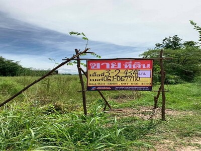ขายที่ดิน 3-2-43 ไร่   หลังโรงพยาบาลเอกชนกำแพงเพชร ในเมืองกำแพงเพ