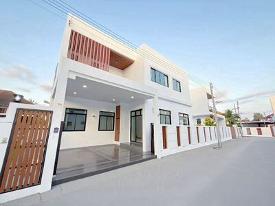 โซนแม่เหียะ 4.99 ล้าน บ้านใหม่ 2 ชั้น สไตล์โมเดิร์น พร้อมของแถมจั