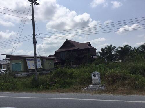 ที่ดินเปล่าถมแล้ว บนเนื้อที่ 50 ตรว.  ถ.ท่าเรือ-หัวตรุด  ต.ท่าเรือ อ.เมือง จ.นครศรีธรรมราช