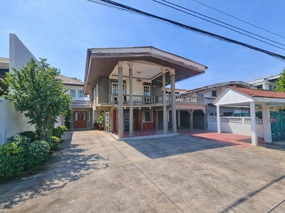 ให้เช่า คฤหาสน์ 2ชั้น 5นอนพัฒนาการ เดอะไนน์ พระราม 9 1.2กม.  447ต