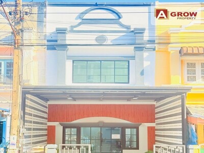 หมู่บ้านพูนสินธานี 1 ซอยเคหะร่มเกล้า 64 ตกแต่งทั้งหลัง พร้อมเข้าอ