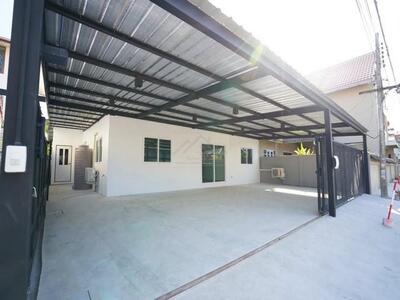 ให้เช่าบ้านเดี่ยว 1 ชั้น 48 ตร.ว. ซอยมณียา 8 เลียบด่วนรามอินทรา