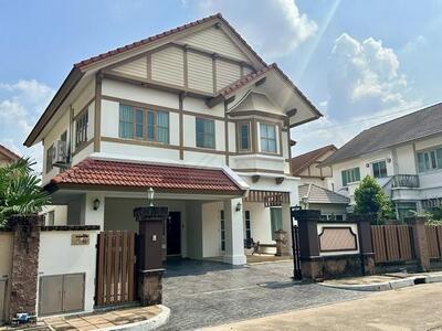 ให้เช่าบ้านเดี่ยว ลัดดารมย์ วัชรพล  รัตนโกสินทร์ ติดทางด่วนสุขาภิ