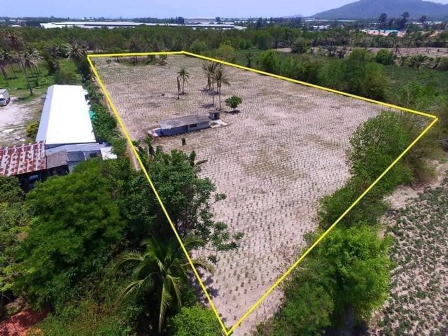 ขายที่ดิน ตำบลห้วยโป่ง อำเภอเมือง จังหวัดระยอง ขนาด 10 ไร่ 2 งาน 