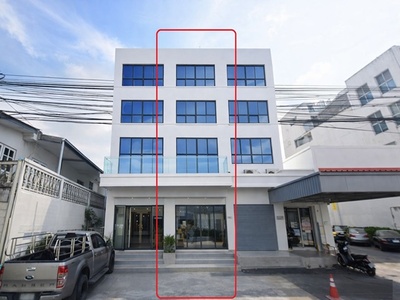  อาคาร 3.5ชั้น ให้เช่า 2นอนเดอะมอลล์ บางกะปิ 8 ถนนลาดพร้าว 117-12