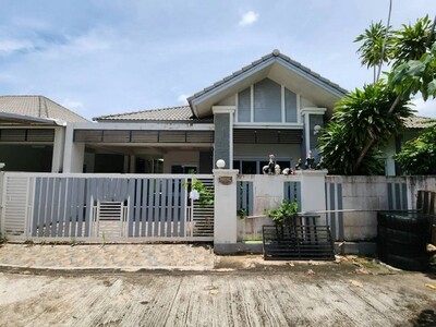 ขายบ้านวิลล่าธารา สุราษฎร์ธานี ถนน ท่าโรงช้าง อำเภอเมืองสุราษฎร์ธ