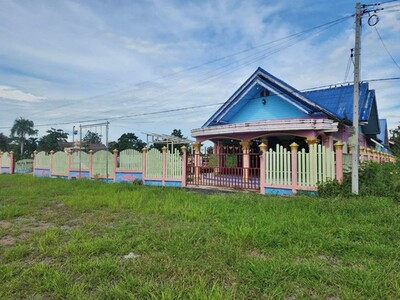 ขาย บ้านพักอาศัยตึกชั้นเดียว  ถนนสายตากฟ้า - ท่าตะโก จังหวัดนครสว