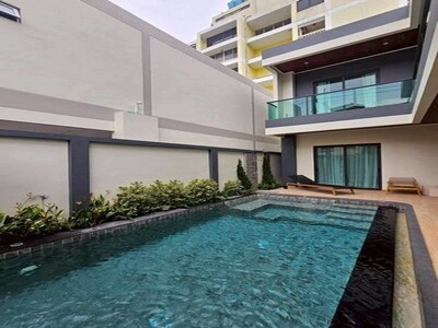 พูลวิลล่าหรู ใจกลางพัทยา ใกล้เขาพระตำหนัก และหาดจอมเทียน