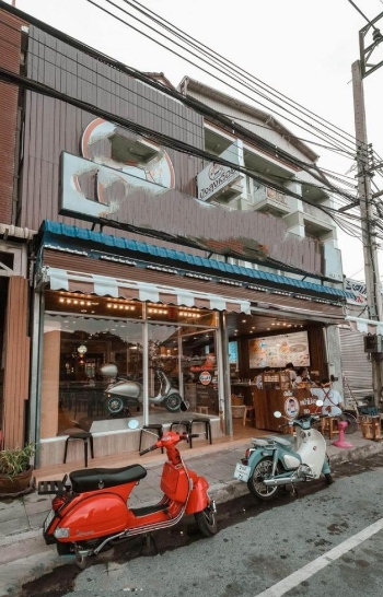 ให้เช่าอาคาร 2 คูหา ถนนคู่ขนานราชพฤกษ์ เหมาะทำคาเฟ่ ร้านอาหาร บาร์