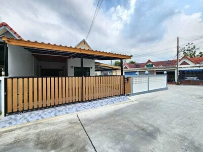 ขายบ้านทาวน์เฮ้าส์ หมู่บ้านพฤษชาติ 6 หนองค้อ ศรีราชา ขายบ้านทาวน์เฮ้าส์ หมู่บ้านพฤษชาติ 6 หนองค้อ ศรีราชา