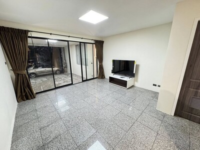 ให้เช่าโฮมออฟฟิศ 3.5 ชั้น 249 ตรม. ทาวน์อินทาวน์ ถนนศรีวรา เลียบด