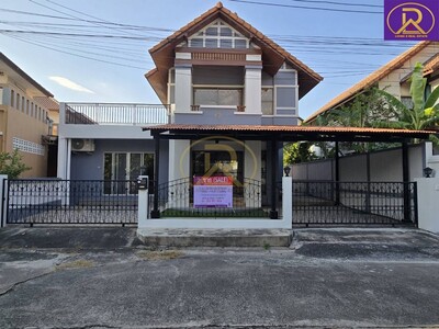 ขายถูก คันทรี่ ปาร์ค1 รีโนเวทใหม่ทั้งหลัง ฟรีโอน ห้วยกะปิ เมืองชล