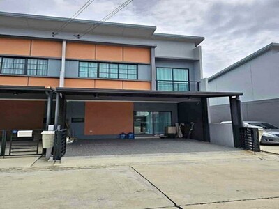 ให้เช่าทาวโฮม2ชั้น ตำบลมหาสวัสดิ์ อ.บางกรวย หลังมุม โครงการ  สิริ