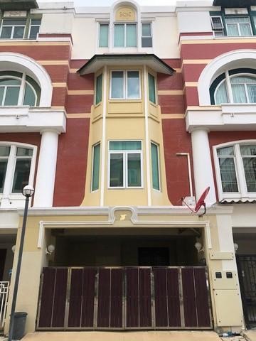 ให้เช่าทาวน์โฮม 4 ชั้น ย่าน สุขุมวิท อุดมสุข ทำออฟฟิศจดทะเบียนได้