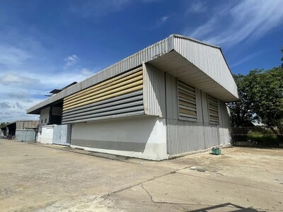 โกดังพร้อมออฟฟิศ 2 ชั้น ติดถนนใหญ่ ใกล้ตลาดโรงเกลือท้ายเกาะ  สามโ