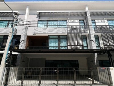 ให้เช่าโฮมออฟฟิศ 3 ชั้น โครงการ PLEX บางนา กม.5 ใกล้เซ็นทรัลบางนา