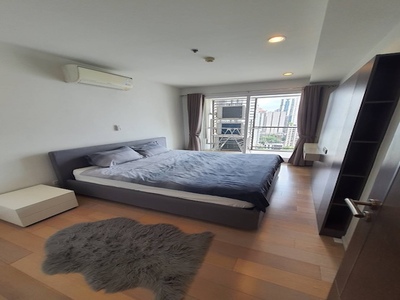 15 Sukhumvit clean nice