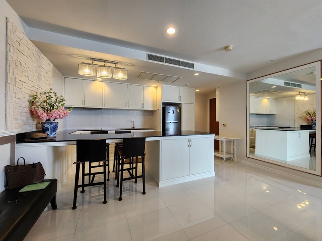 คอนโด Chatrium Condominium ให้เช่า 2 นอน 127 ตรม. ห้องตกแต่งใหม่ทั้งหมด ติดถนนเจริญกรุง โรงเรียน Shrewsbury