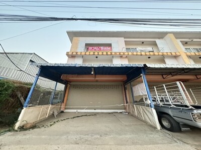 ขายขาดทุนอาคารพาณิชย์ 3 ชั้น อาคารพาณิชย์พระธาตุผาแดง