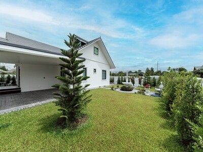 ขายบ้านสวยสไตล์อังกฤษ หางดง เชียงใหม่ พร้อมเฟอร์นิเจอร์  ทำเลดี 