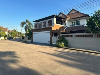 บ้านเช่า พูลวิลล่า ระบบเกลือ The Boulevard ศรีราชา ทำเลทอง เจปาร์