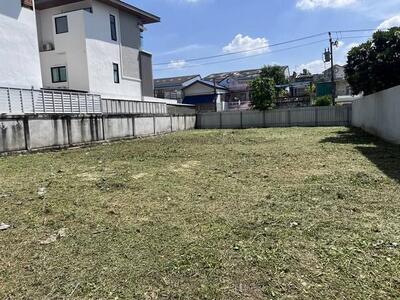 ขายที่ดินถมแล้ว 135 ตรว. หน้ากว้าง 16 เมตร ย่านโชคชัย4 ลาดพร้าว71