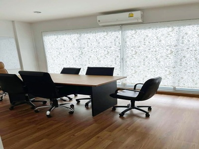 ตรงข้ามให้เช่าโฮมออฟฟิศ  3ชั้น 20ตร. เพชรเกษม 81 โฮมโปร  1.3 กม. 