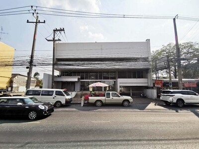 ขาย สำนักงาน ถนนมหาจักรพรรดิ์-ฉะเชิงเทรา เมืองฉะเชิงเทรา