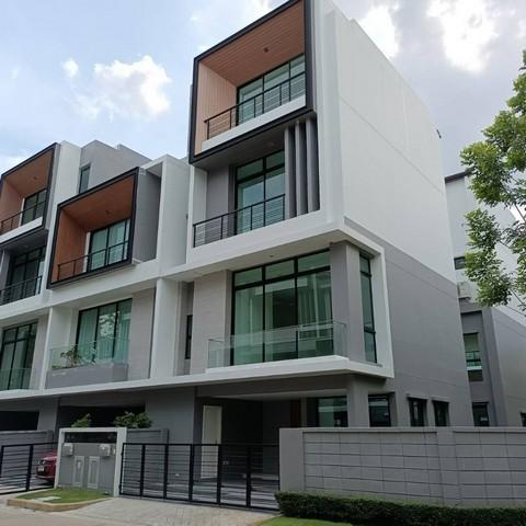 ให้เช่าทาวน์โฮม 3.5ชั้น ย่านกรุงเทพกรีฑา 4 ห้องนอน 5 ห้องน้ำเนอวานา ดีฟายน์ ศรีนครินทร์-พระราม9 