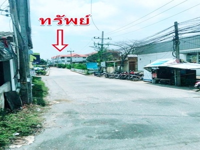 ขาย-อาคารพาณิชย์ 3 ชั้น  1 คูหา 3 ถ.สุขุมวิท ดูโฮม แหลมฉบัง 2 กม.