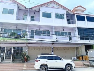 ดูโฮม แหลมฉบัง 2 กม. ถ.สุขุมวิท ร้านสะดวกซื้อ หอพัก 3 นอน