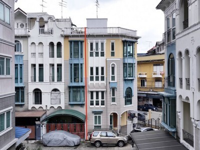 Home Office เยาวราช! ขายทาวน์โฮมหลังมุม 25.7 ตร.วา ไอวี่ ไชน่าทาว