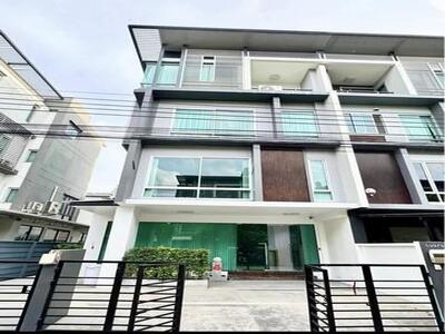 ให้เช่าโฮมออฟฟิศ 4 ชั้น บี สแควร์ พระราม 9-เหม่งจ๋าย ใกล้เลียบด่ว