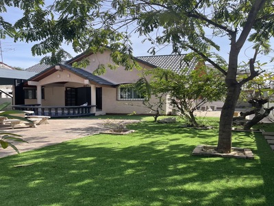 ให้เช่าบ้านชั้นเดี่ยว107วา4ห้องนอน 2ห้องน้ำเฟอร์บางส่วนถนนศรีนคริ