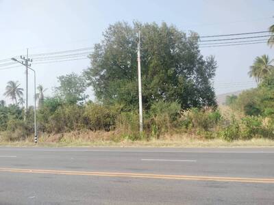 ขายที่ดินสวย ทำเลทอง ติด 4 เลน ตากฟ้า นครสวรรค์