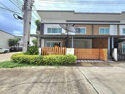 ขายทาวน์เฮ้าส์ หลังมุม ทำเลทอง โครงการ ไลโอ บลิสซ์ ระยอง–อมตะซิตี