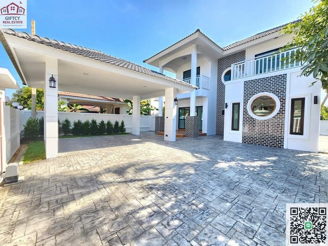 Saleบ้านหลังใหญ่2ชั้นหลังใหญ่มากสวยหรูหราใกล้เมืองเดินทางสะดวก ใกล้เซ็นทรัลเฟสเพียง 2 กม.,ใกล้ตลาดสด