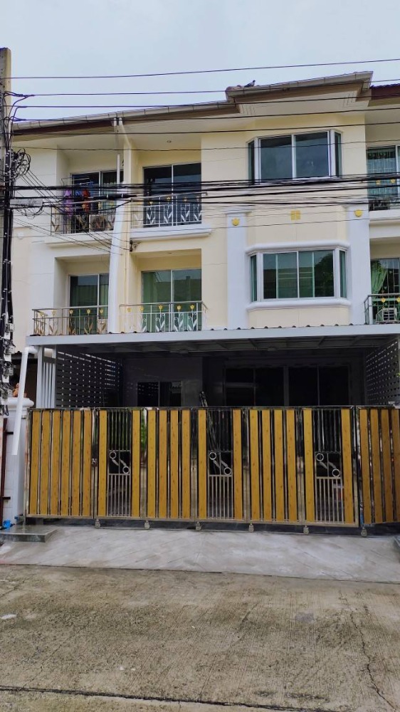 ให้เช่าด่วน 3ชั้น ม. ศุภาลัย สุขุมวิท-ศรีนครินทร์  ซ.แบริ่ง 58 เครื่องใช้ไฟฟ้าครบครัน พร้อมอยู่