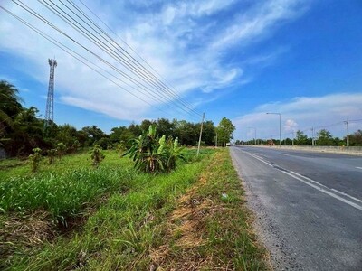 ที่ดินแปลงสวย ราคาต่ำ ขายยกแปลง สันป่าตอง-หางดง    