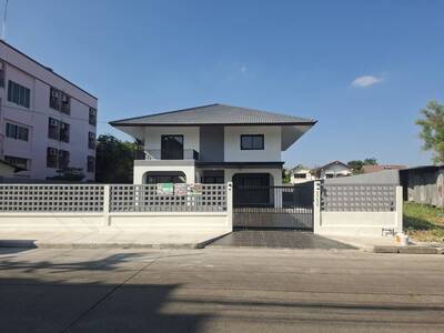 ขายบ้านเดี่ยวหลังใหญ่ 125 ตรว. ติดวิสต้ากอล์ฟ, มหาวิทยาลัยรังสิต