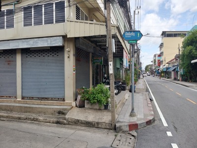 ขายที่ดินเปล่า ติดถนน ทำเลทอง ซอยอัสสัมชัญ5 ภาษีเจริญ  กรุงเทพมหา