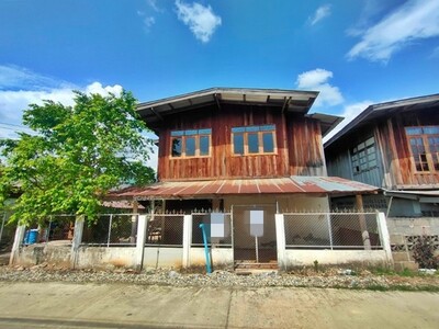 ขายบ้านครึ่งตึกครึ่งไม้   ถนนสายเทิง-เชียงของ   อำเภอเทิง เชียงรา