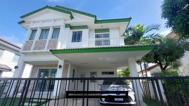 ให้เช่าบ้านเดี่ยว 2 ชั้น  ใกล้เมกะบางนา หมู่บ้านมัณฑนา อ่อนนุช - วงแหวน2  พื้นที่ใช้สอย 200 ตรม. 3 ห้องนอน 3 ห้องน้ำ บ้านติดถนนเมน