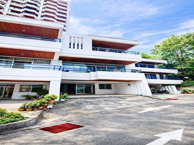 ท่าเทียบเรือศรีราชา อาคารพาณิชย์ 4 ชั้น 5 นอนฮาร์เบอร์ 890ม.  