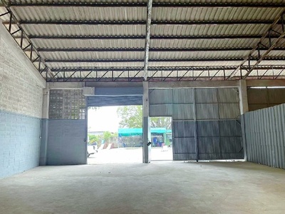โกดังพร้อมออฟฟิศ 100 ตร.ว บิ๊กซี อ้อมใหญ่ 900 ม.ทำเลดี ติดถนนใหญ่