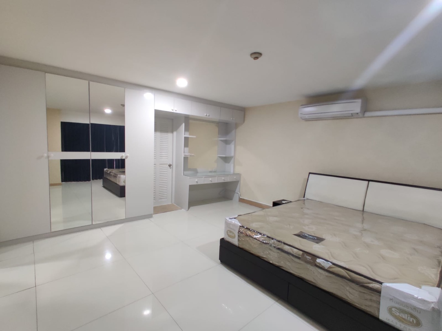 รหัส  85789 ให้เช่า RENT condominium Casa Viva  คาซ่า วีว่า  พื้นที่ =  146 SQ.METER 35000 B. ไม่ไกลจาก - ดีดี